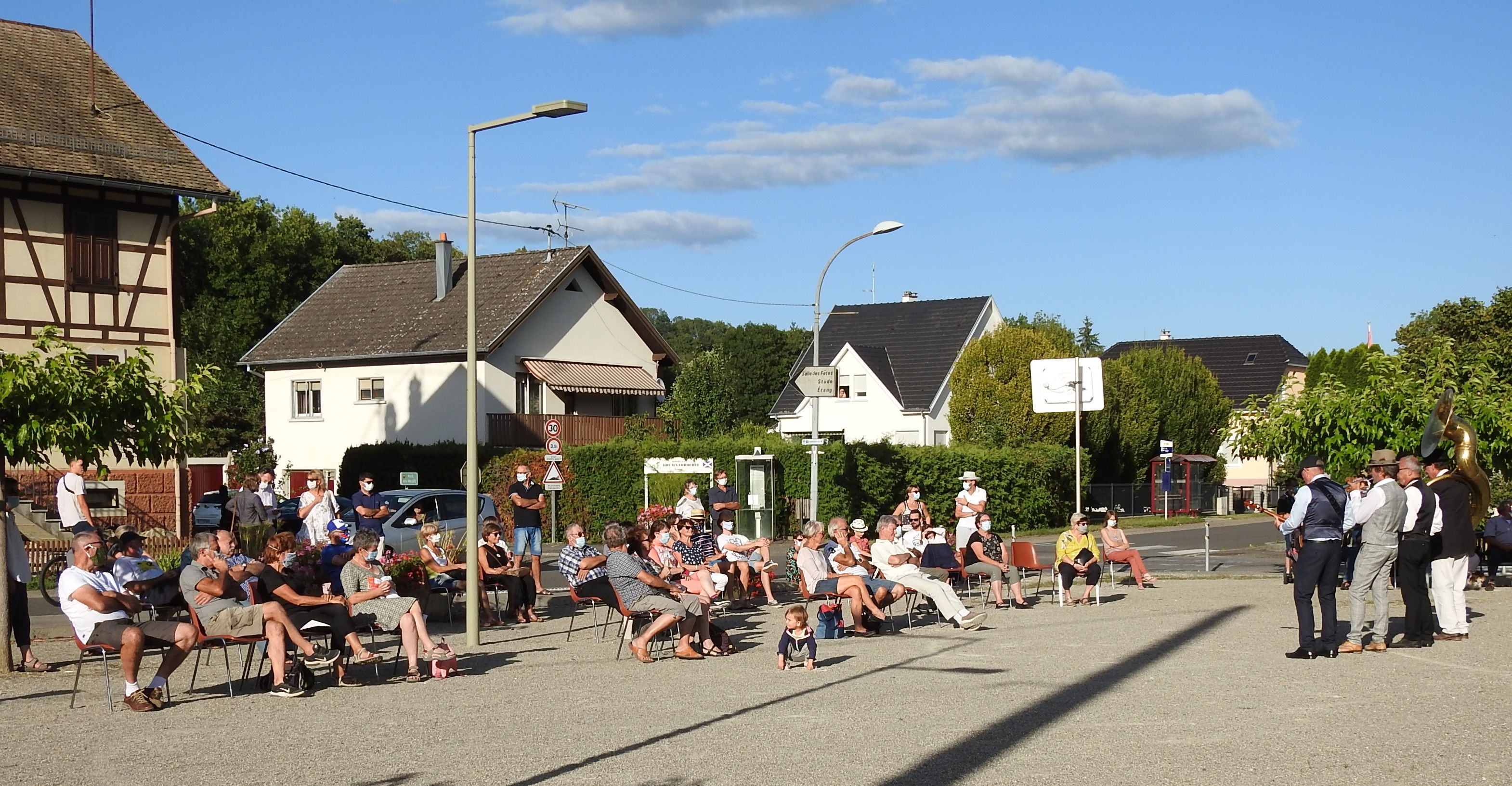 Hausgauen tourne musicale public